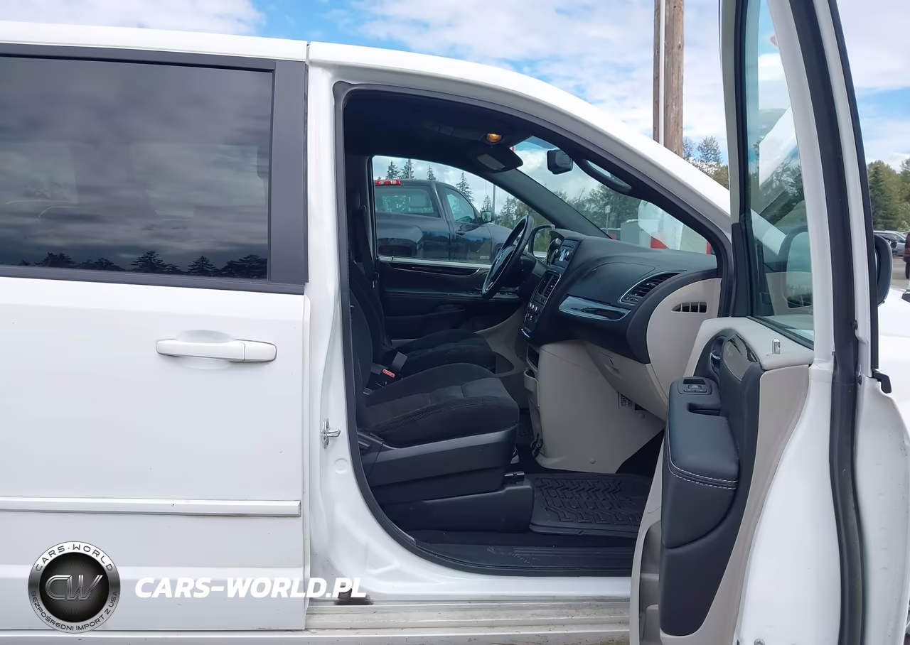 2016 Dodge Grand Caravan Se Plus VIN:2C4RDGBG1GR387561 - 5