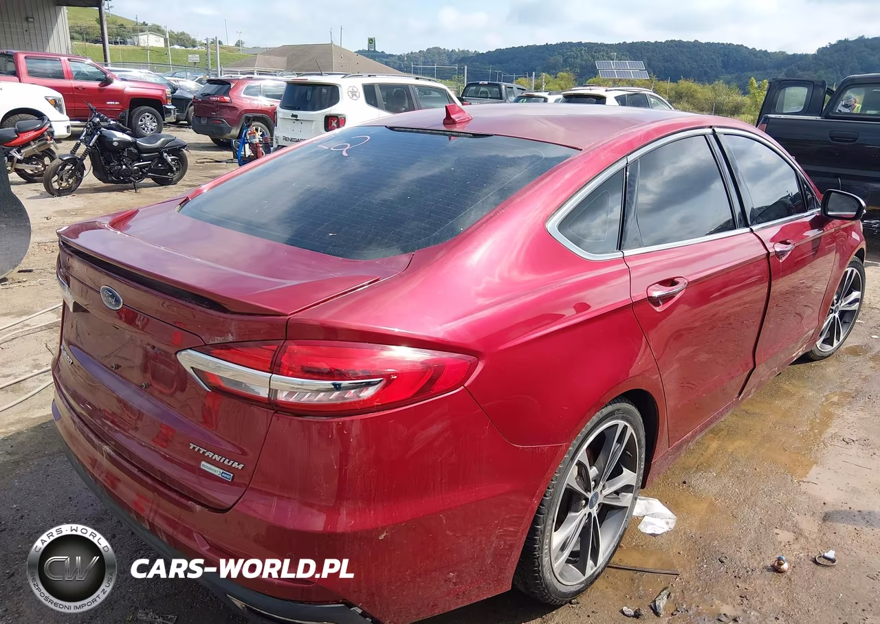 2019 Ford Fusion Titanium VIN:3FA6P0D94KR153021 - 4