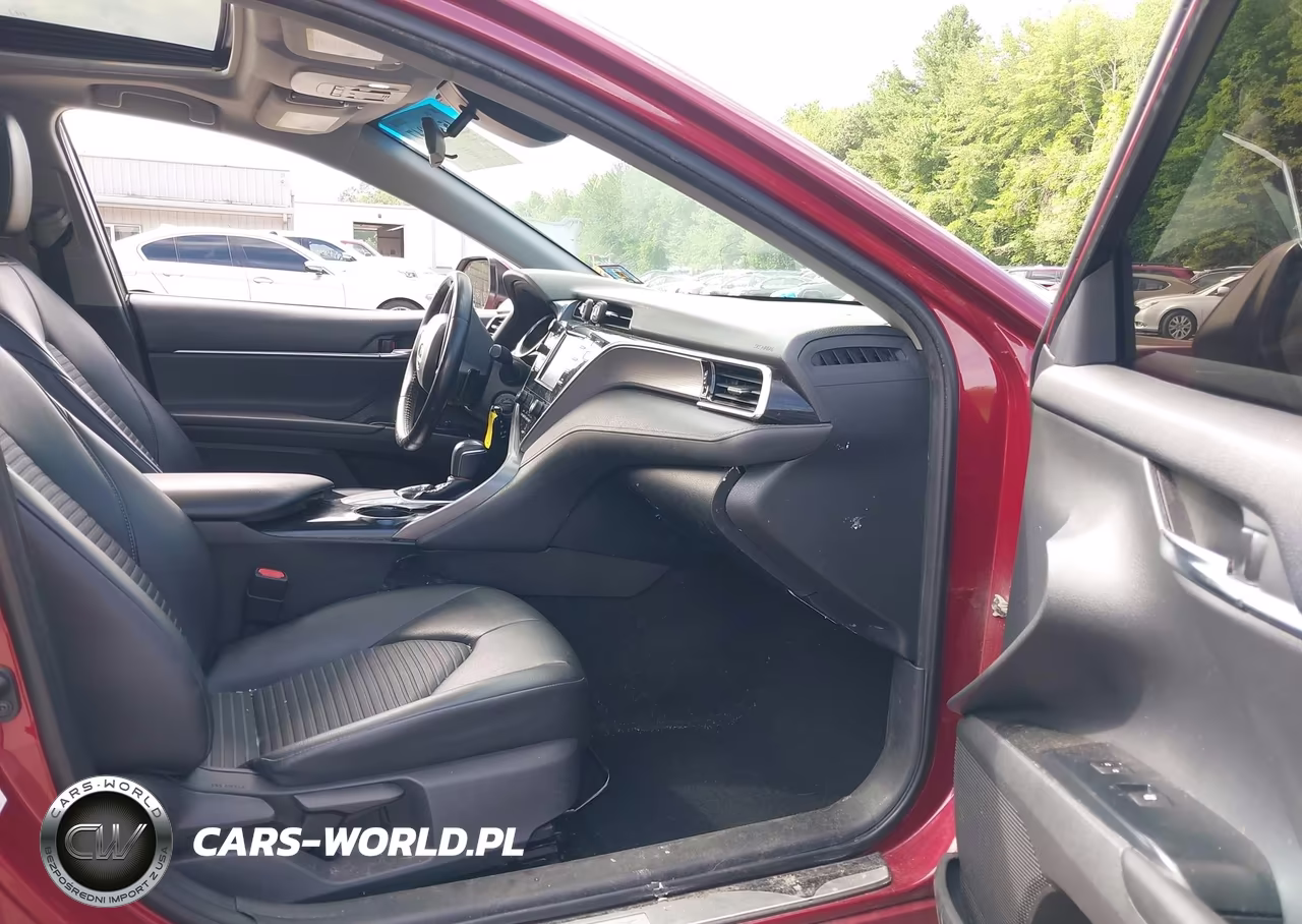 2018 Toyota Camry Se VIN:4T1B11HK2JU642324 - 5