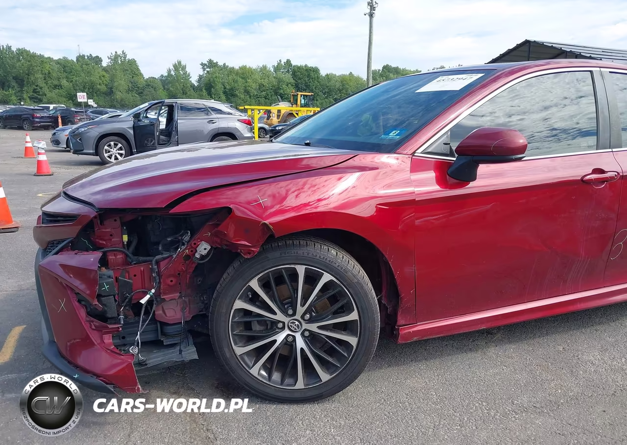 2018 Toyota Camry Se VIN:4T1B11HK2JU642324 - 6