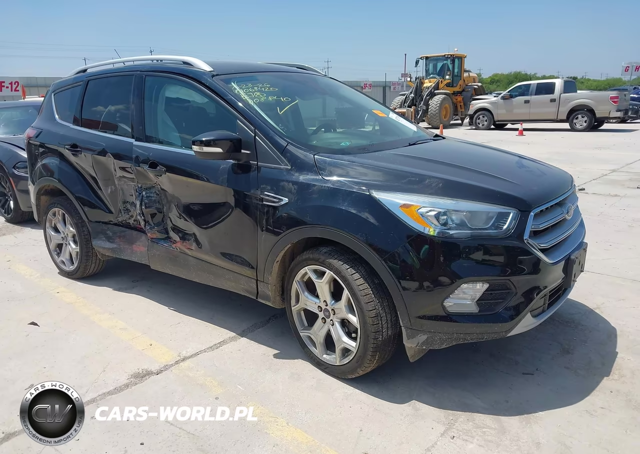 2017 Ford Escape Titanium – zdjęcie 1 z 15