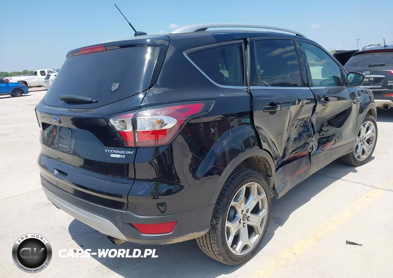 2017 Ford Escape Titanium VIN:1FMCU9JD5HUD08840 - 4