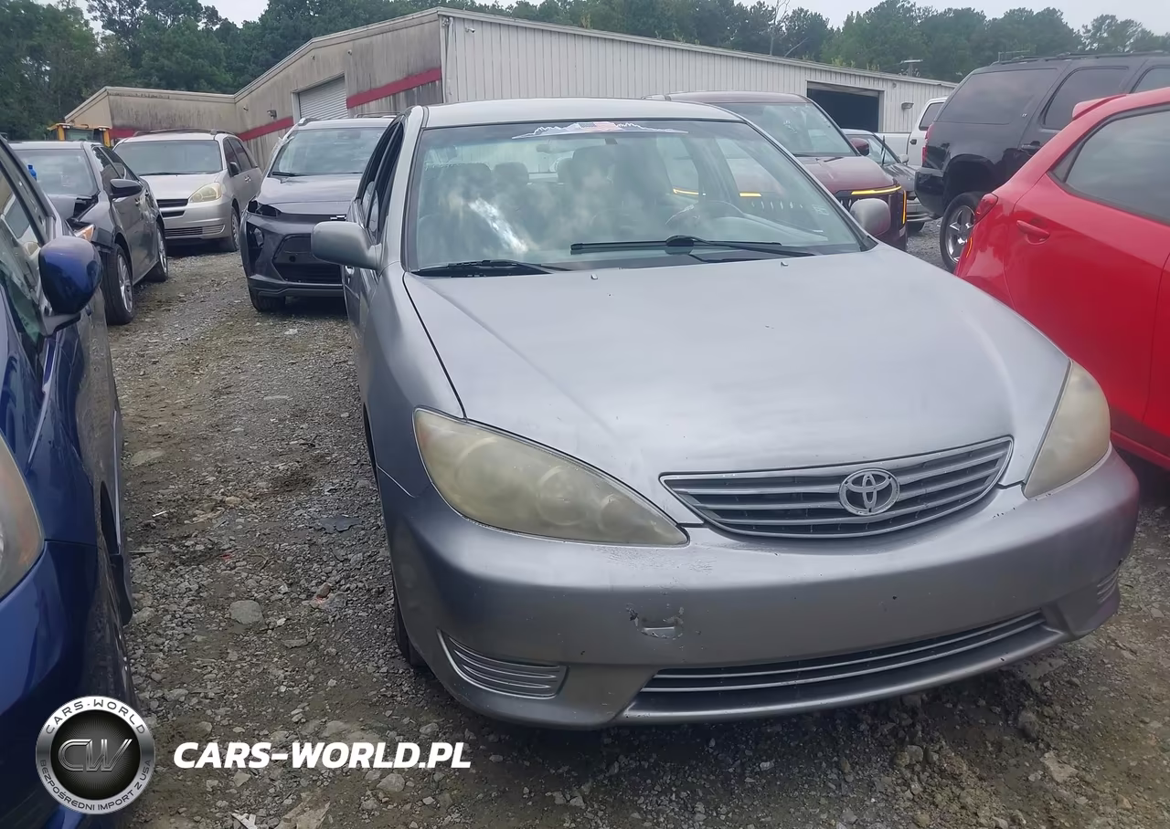 2005 Toyota Camry Le