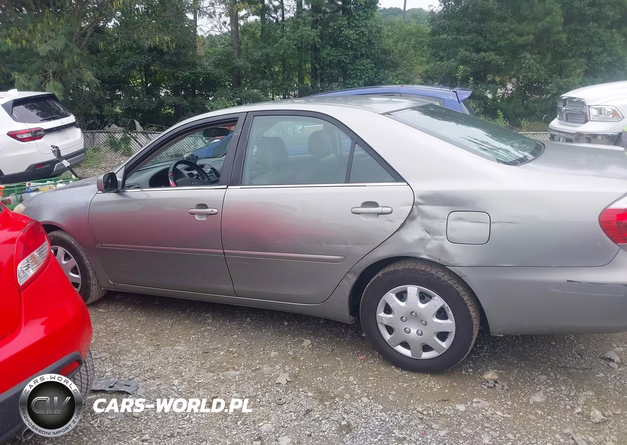 2005 Toyota Camry Le VIN:4T1BE32K65U549398 - 14