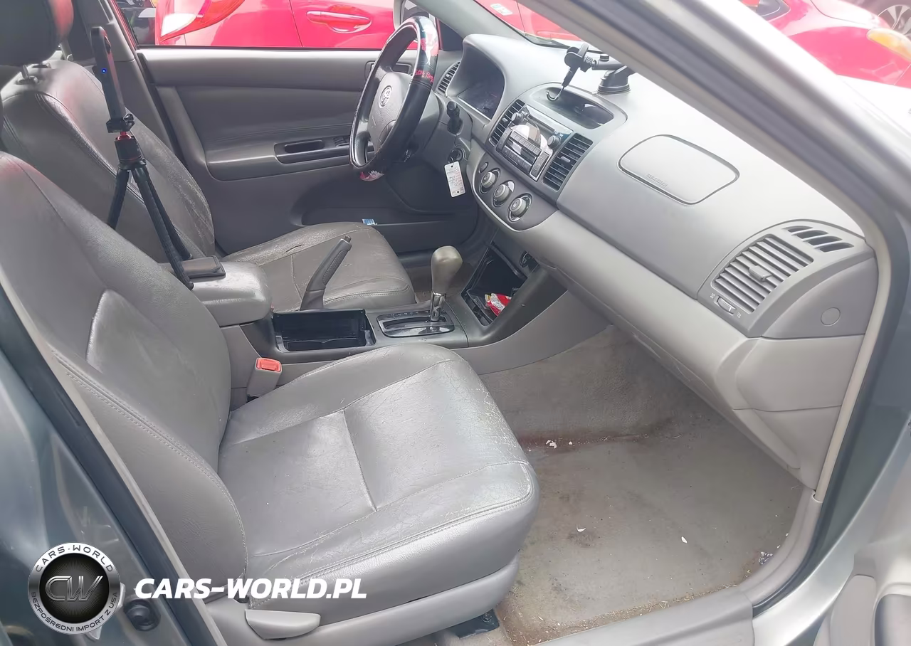 2005 Toyota Camry Le VIN:4T1BE32K65U549398 - 5