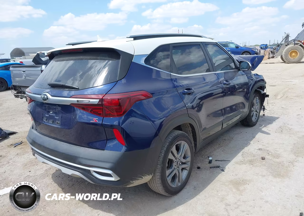 2021 Kia Seltos S VIN:KNDEU2AA8M7112054 - 4