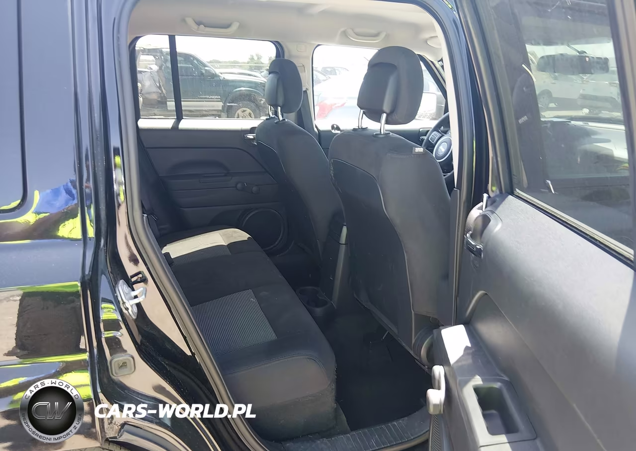 2016 Jeep Patriot Sport VIN:1C4NJPBA1GD807809 - 8