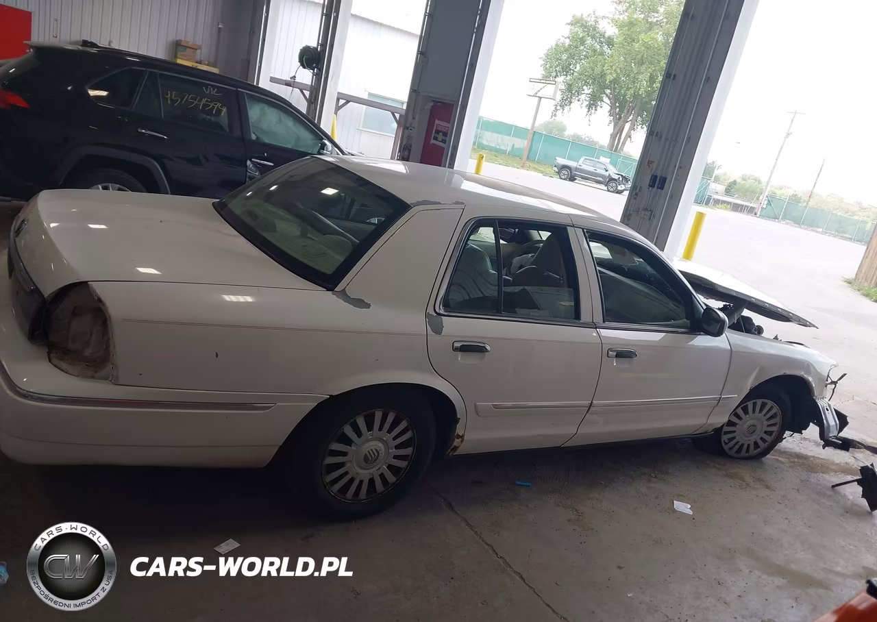 2007 Mercury Grand Marquis Ls VIN:2MEFM75W97X614589 - 13