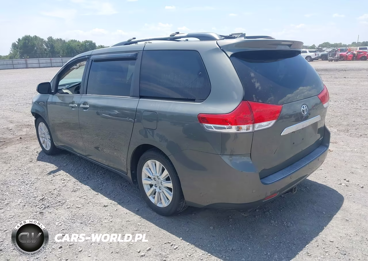 2011 Toyota Sienna Limited V6 VIN:5TDYK3DC9BS100407 - 3