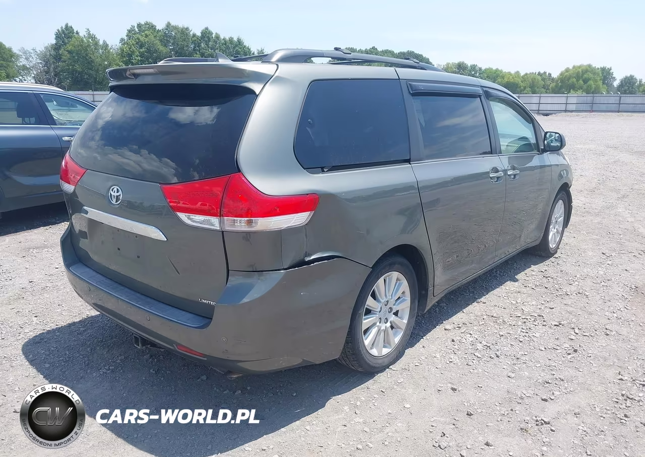2011 Toyota Sienna Limited V6 VIN:5TDYK3DC9BS100407 - 4