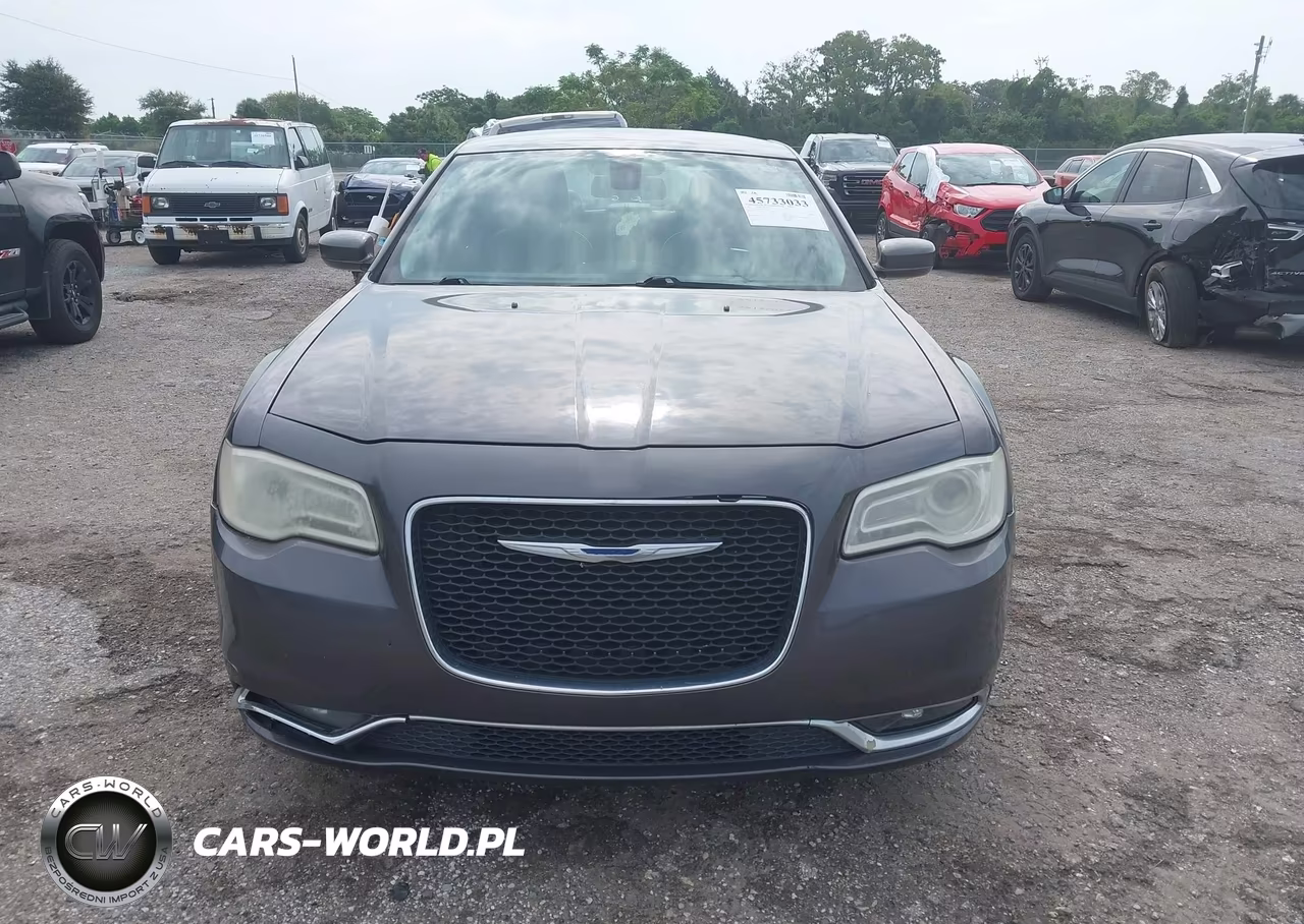 2015 Chrysler 300 Limited VIN:2C3CCAAG0FH853545 - 12