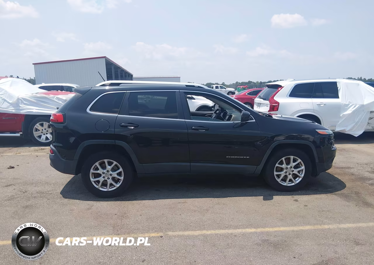 2015 Jeep Cherokee Latitude VIN:1C4PJMCB2FW569289 - 13