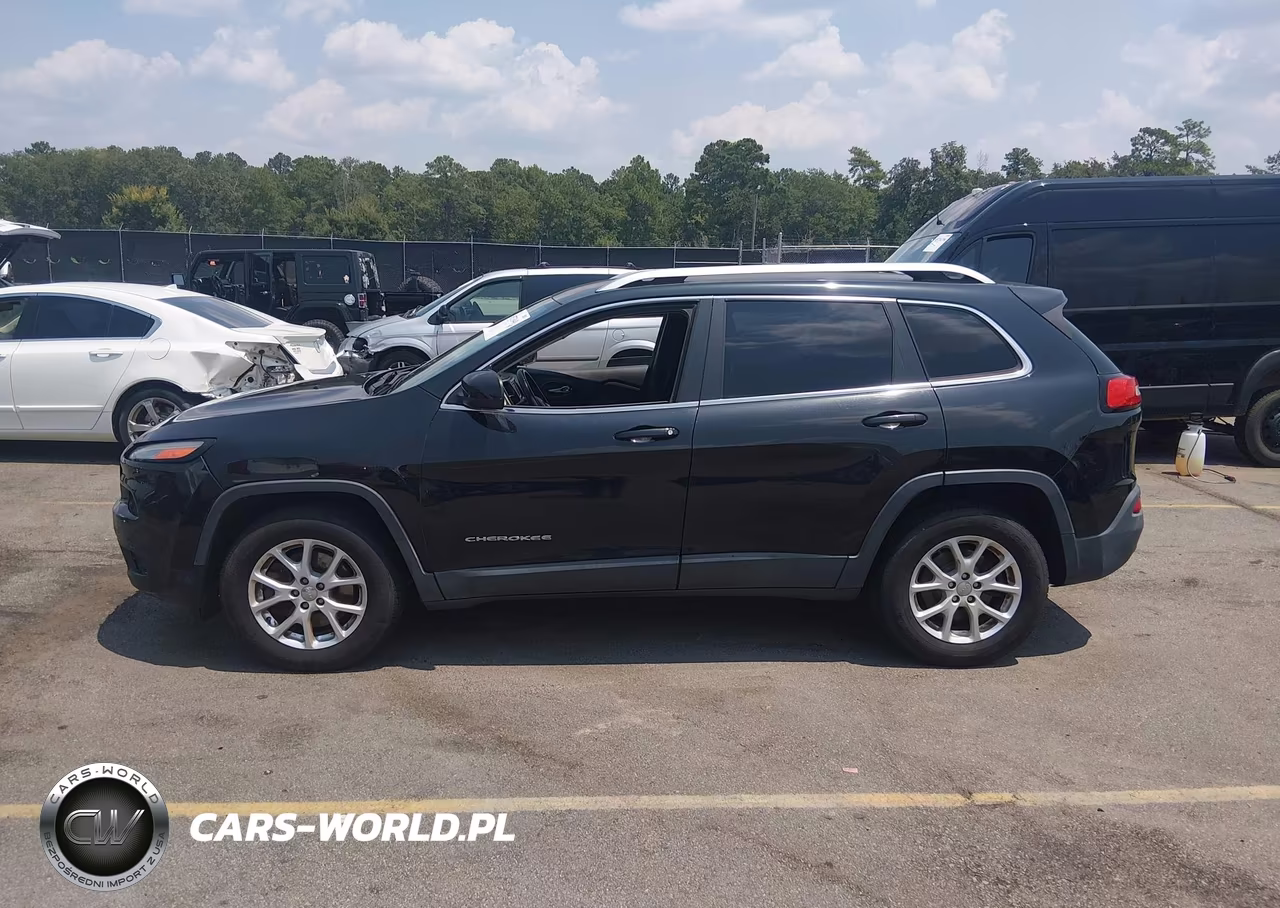 2015 Jeep Cherokee Latitude VIN:1C4PJMCB2FW569289 - 14