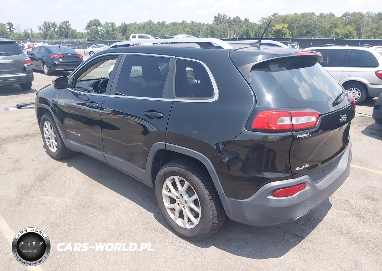 2015 Jeep Cherokee Latitude VIN:1C4PJMCB2FW569289 - 3