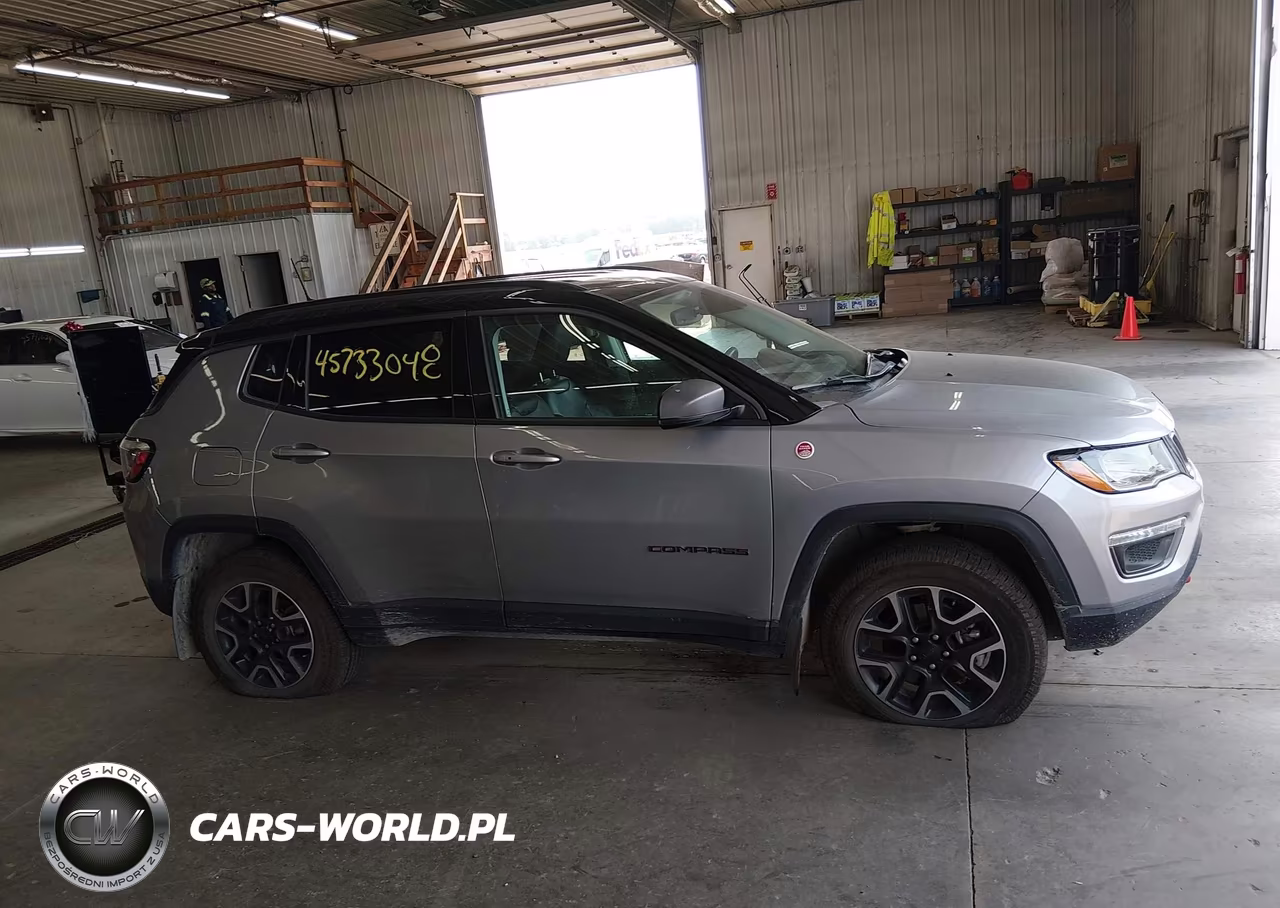 2019 Jeep Compass Trailhawk 4X4 VIN:3C4NJDDB9KT752436 - 13