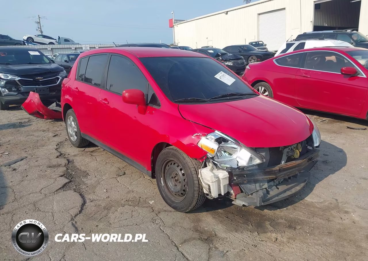2012 Nissan Versa 1.8 S – zdjęcie 1 z 16