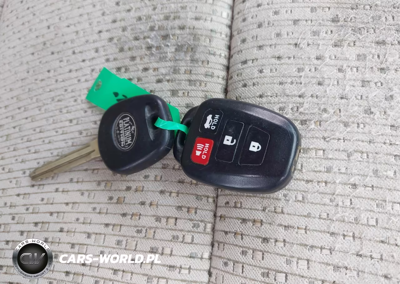 2014 Toyota Camry Le VIN:4T4BF1FK2ER426988 - 11