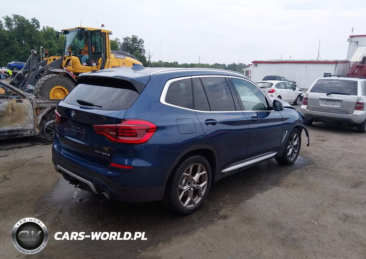 2021 BMW X3 Phev xDrive30E VIN:5UXTS1C08M9E85242 - 4