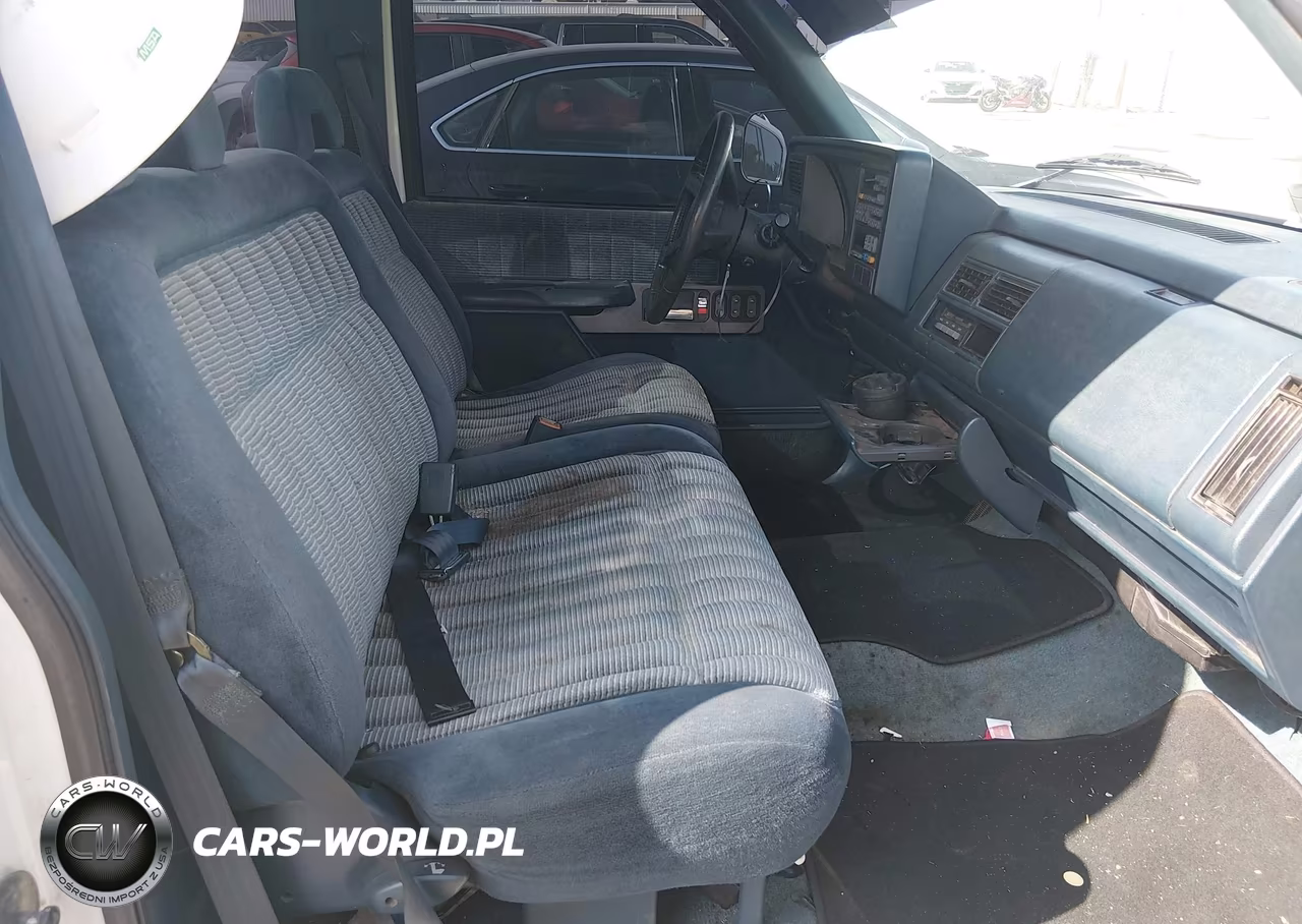 1994 Chevrolet Gmt-400 C2500 VIN:1GCFC24K5RZ284047 - 5