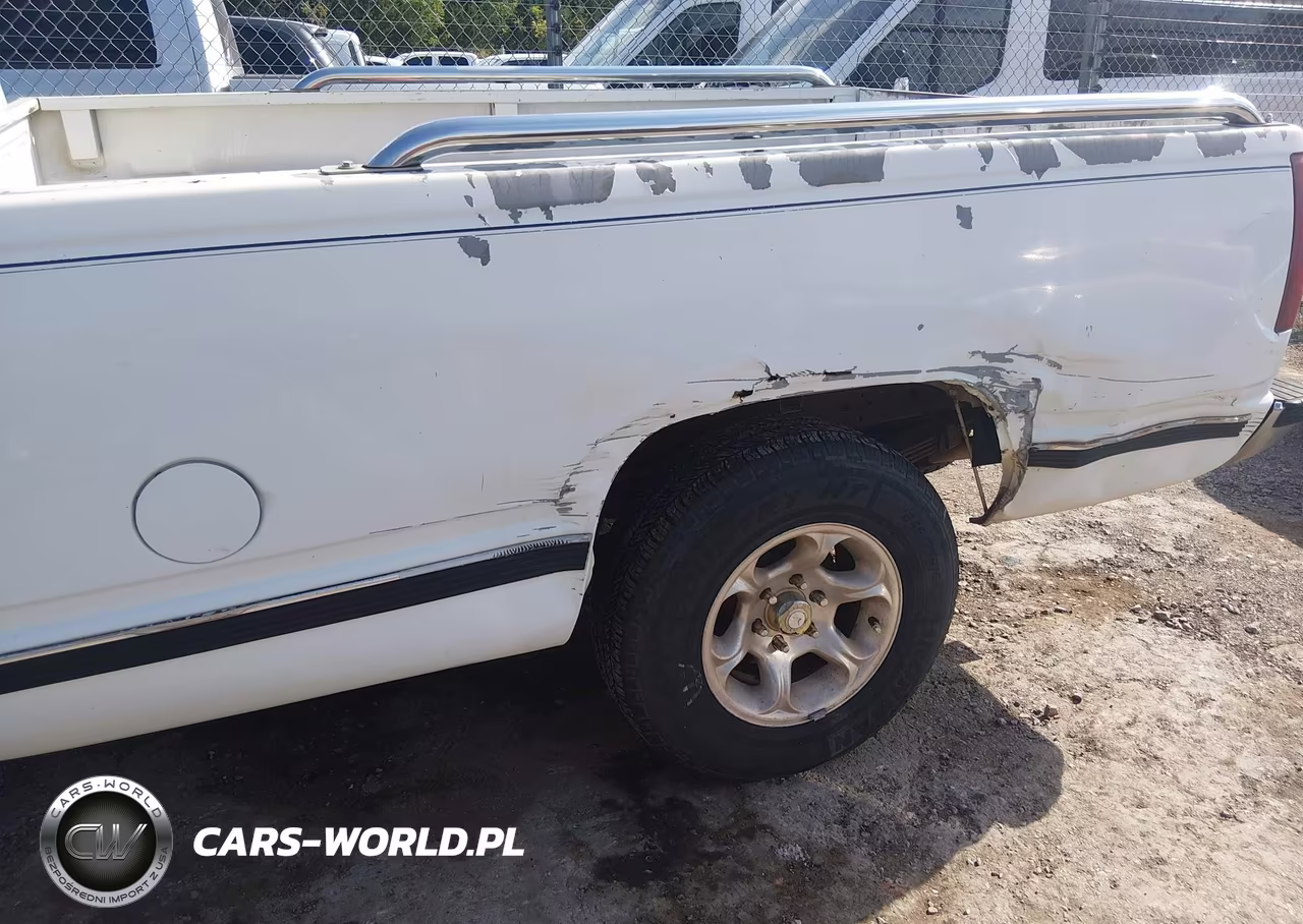 1994 Chevrolet Gmt-400 C2500 VIN:1GCFC24K5RZ284047 - 6