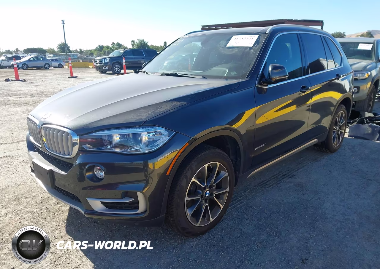 2018 BMW X5 xDrive35I VIN:5UXKR0C52J0Y02538 - 2