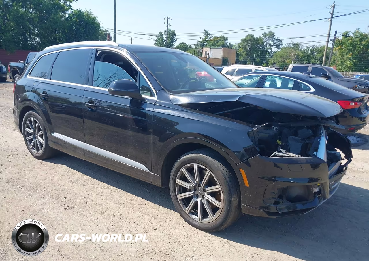 2017 Audi Q7 3.0T Premium VIN:WA1VAAF76HD003576 - 1