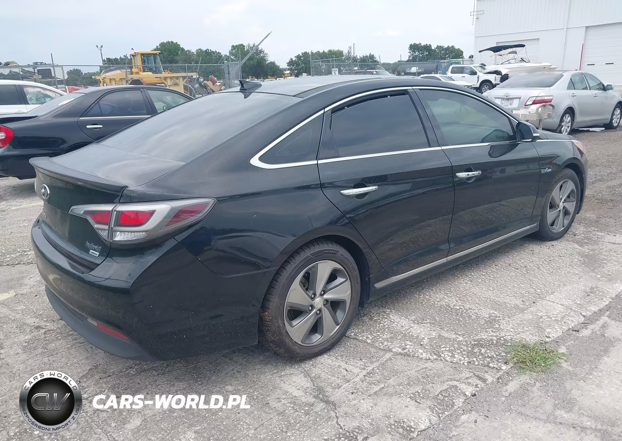 2016 Hyundai Sonata Hybrid Limited VIN:KMHE34L19GA015783 - 4