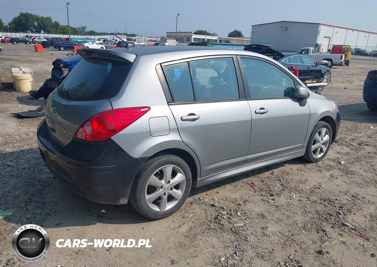 2010 Nissan Versa 1.8Sl VIN:3N1BC1CP2AL377807 - 4