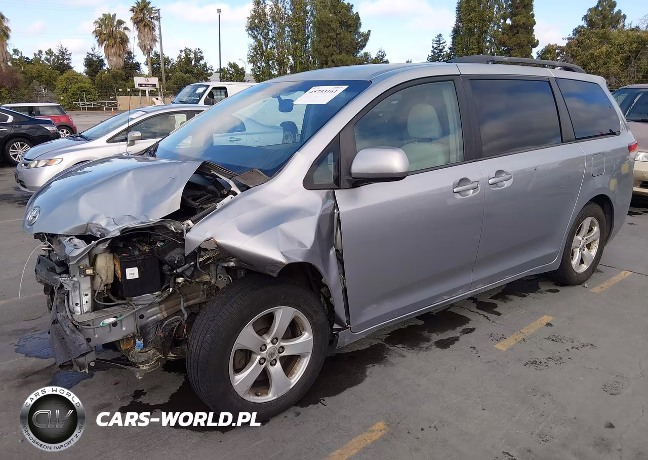 2011 Toyota Sienna Le V6 VIN:5TDKK3DC8BS121478 - 2