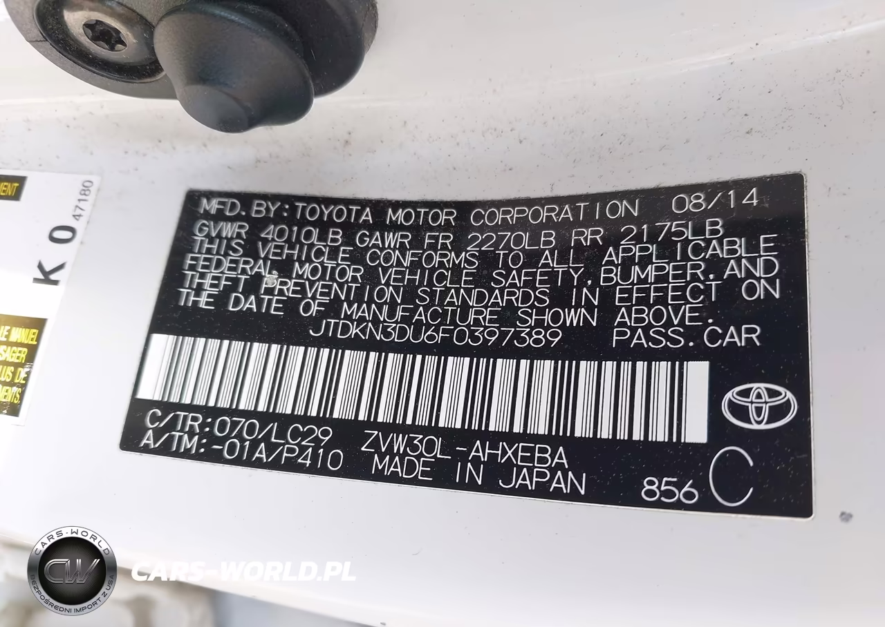 2015 Toyota Prius Persona Series Special Edition VIN:JTDKN3DU6F0397389 - 9