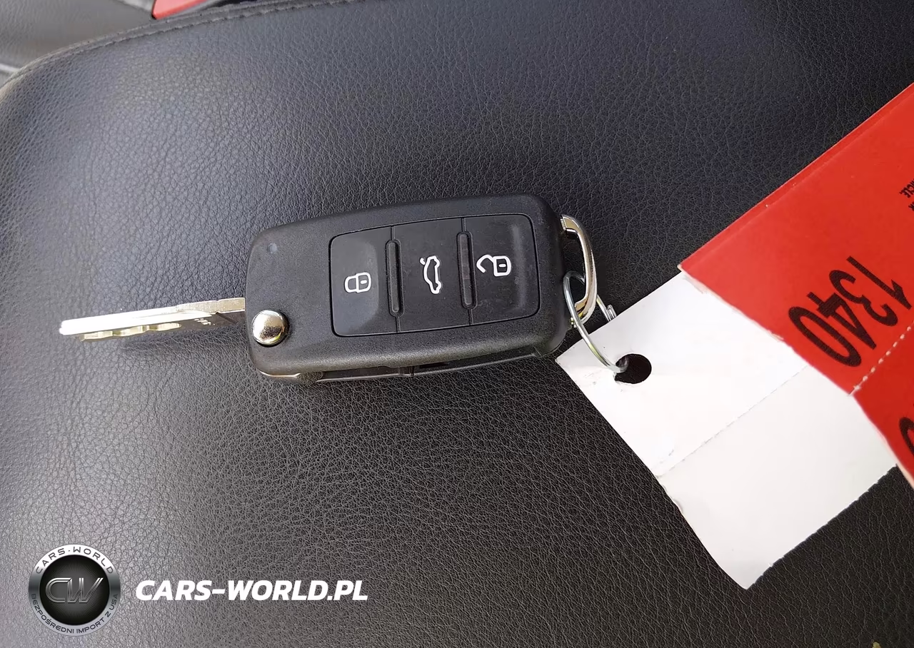 2011 Volkswagen Tiguan S VIN:WVGBV7AX5BW555231 - 11