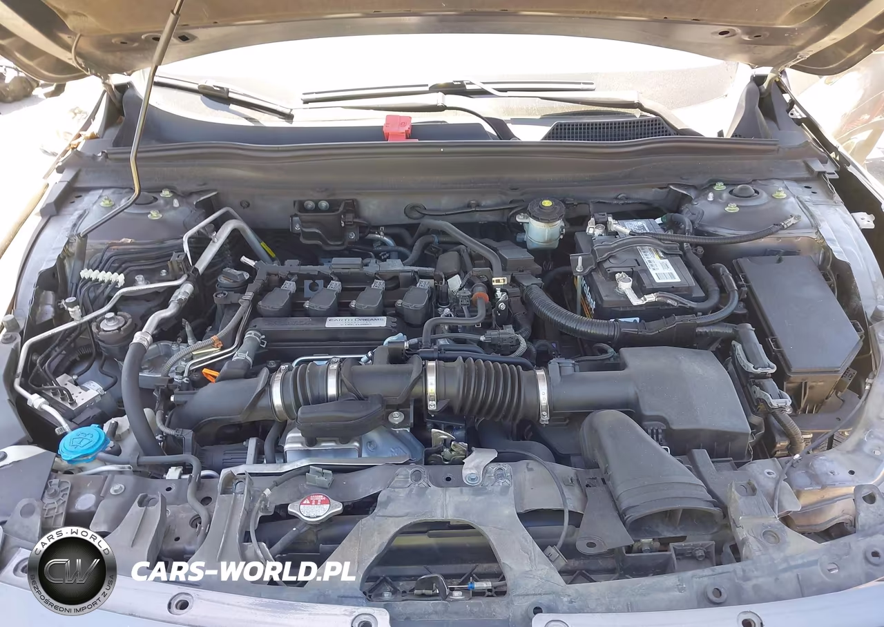 2018 Honda Accord Sport VIN:1HGCV1F3XJA262983 - 10