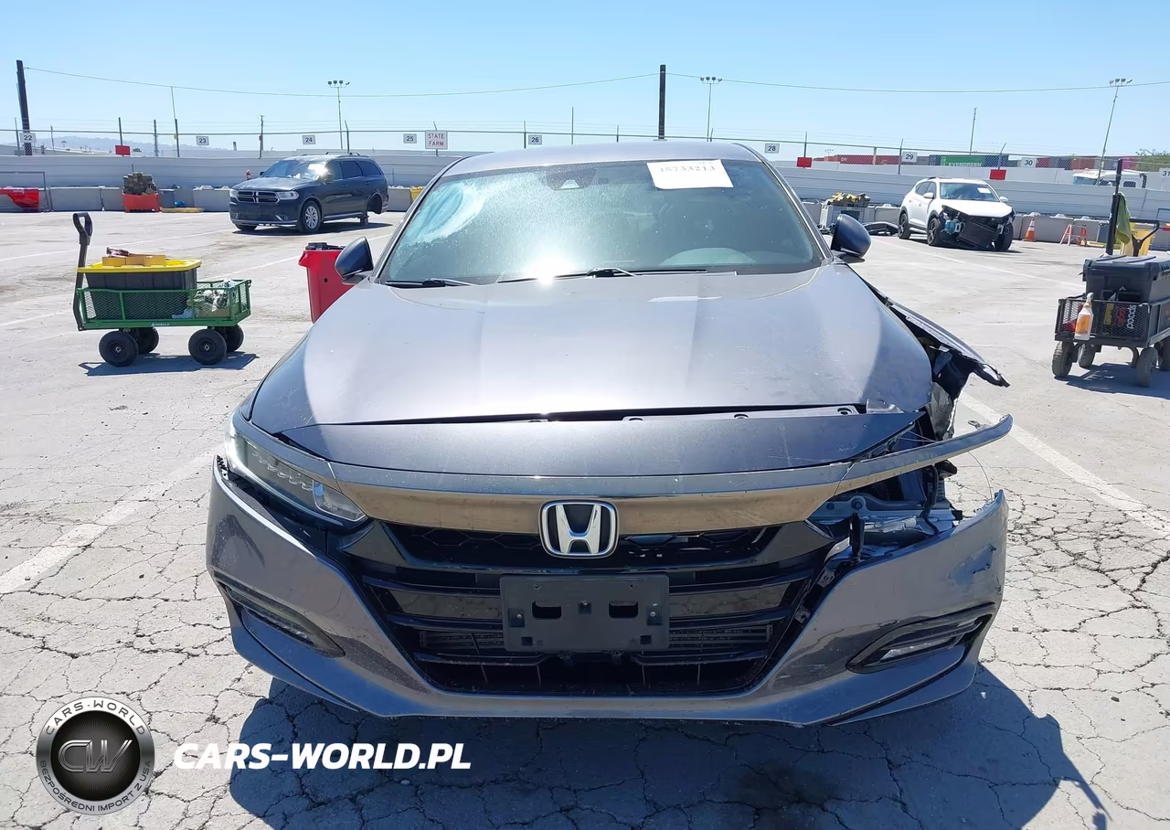 2018 Honda Accord Sport VIN:1HGCV1F3XJA262983 - 13