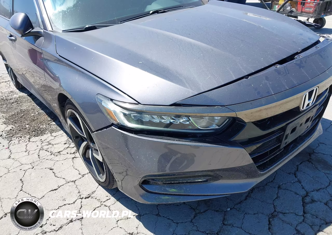 2018 Honda Accord Sport VIN:1HGCV1F3XJA262983 - 18