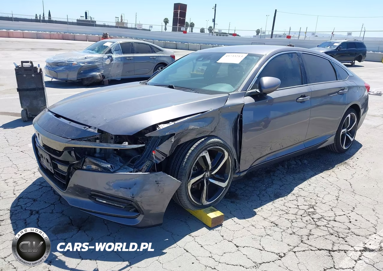 2018 Honda Accord Sport VIN:1HGCV1F3XJA262983 - 2