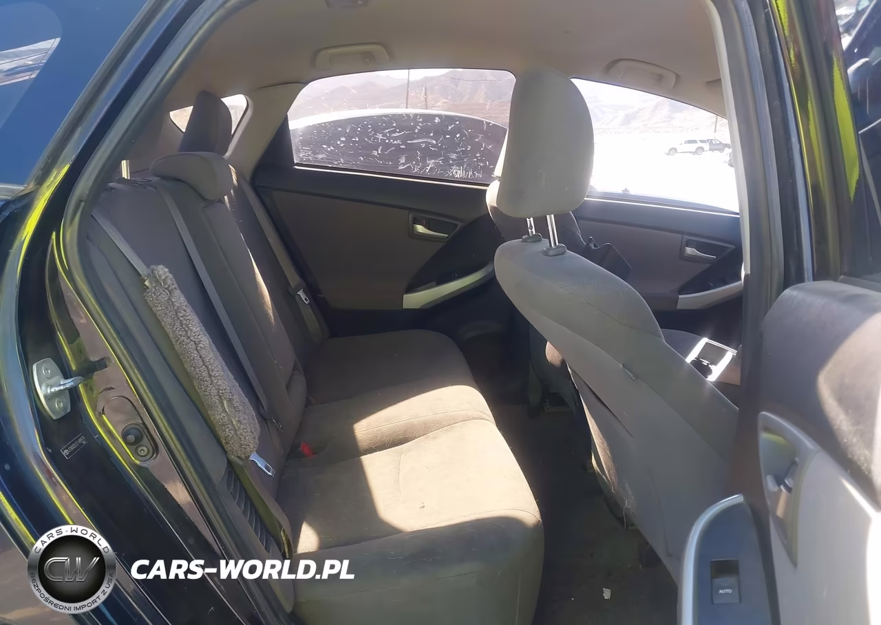 2012 Toyota Prius Two VIN:JTDKN3DU3C1489579 - 8