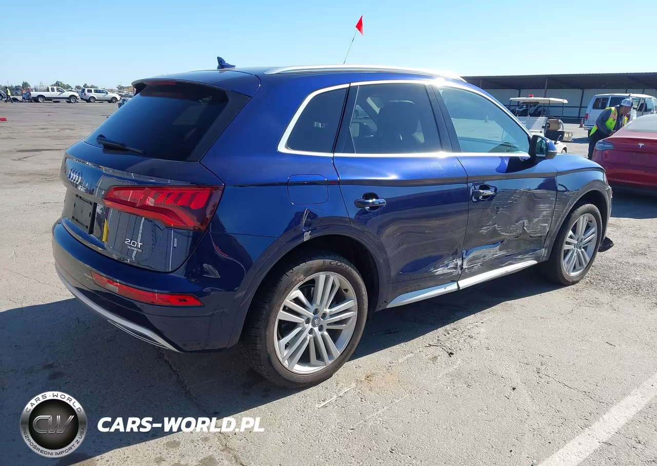 2018 Audi Q5 2.0T Premium-2.0T Tech Premium VIN:WA1BNAFY1J2098744 - 4