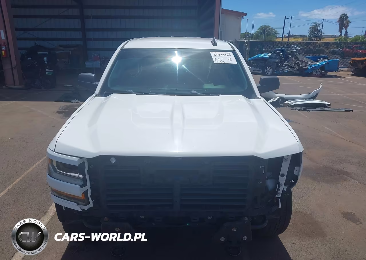 2018 Chevrolet Silverado 1500 Custom VIN:3GCPCPECXJG609921 - 13
