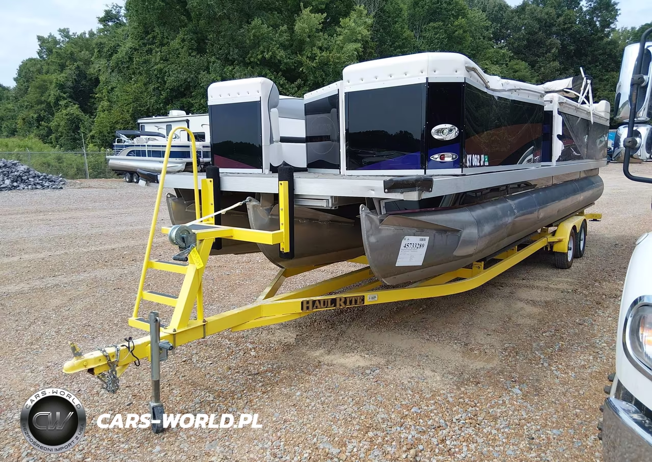 2006 Evolution Power Boats Pontoon Boat VIN:GKG26134F506 - 2