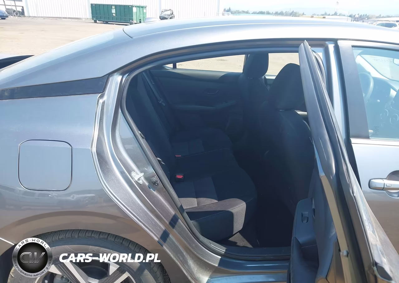 2025 Nissan Sentra Sv VIN:3N1AB8CV9SY287497 - 8