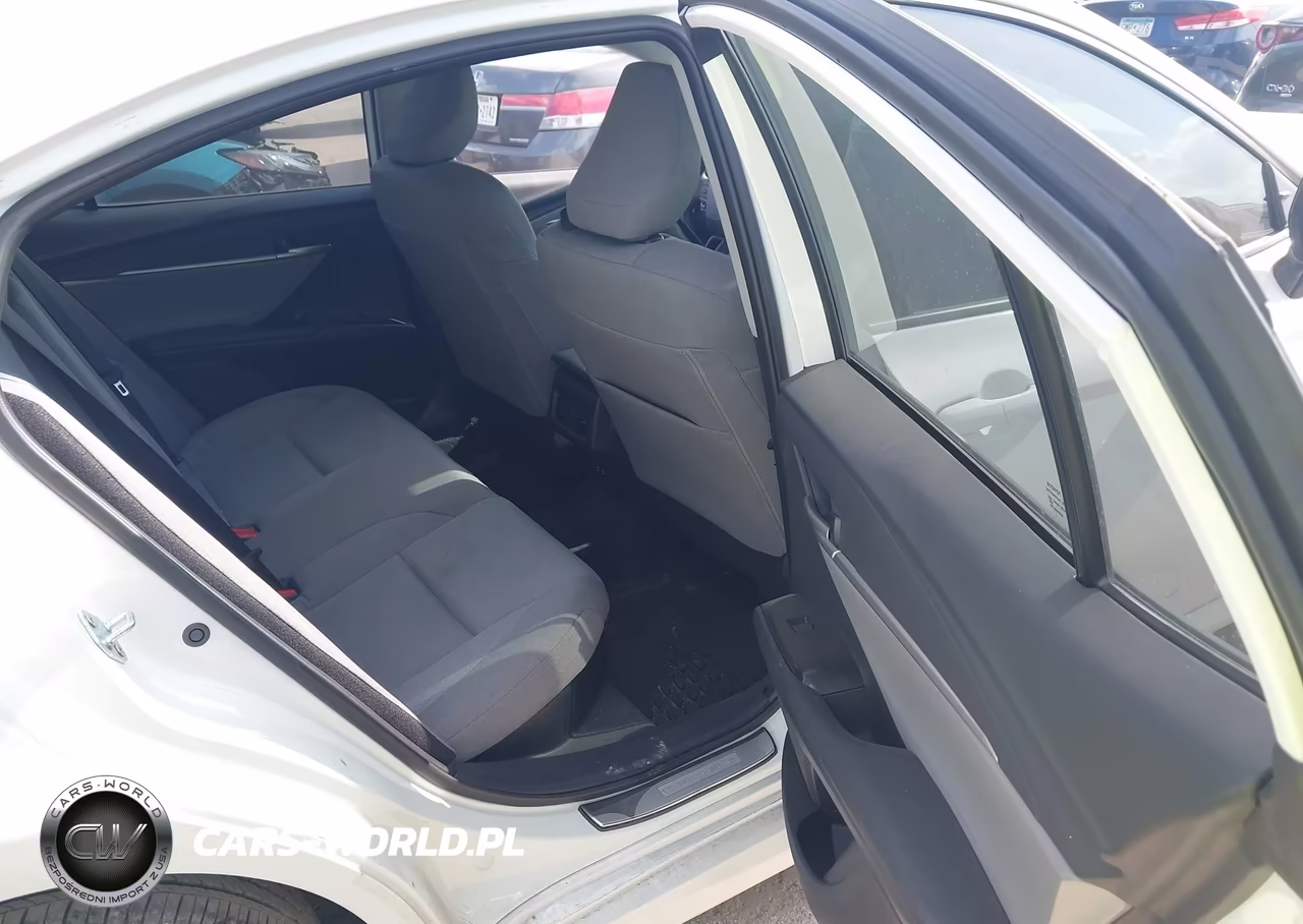 2025 Toyota Camry Le VIN:4T1DAACK2SU057857 - 8