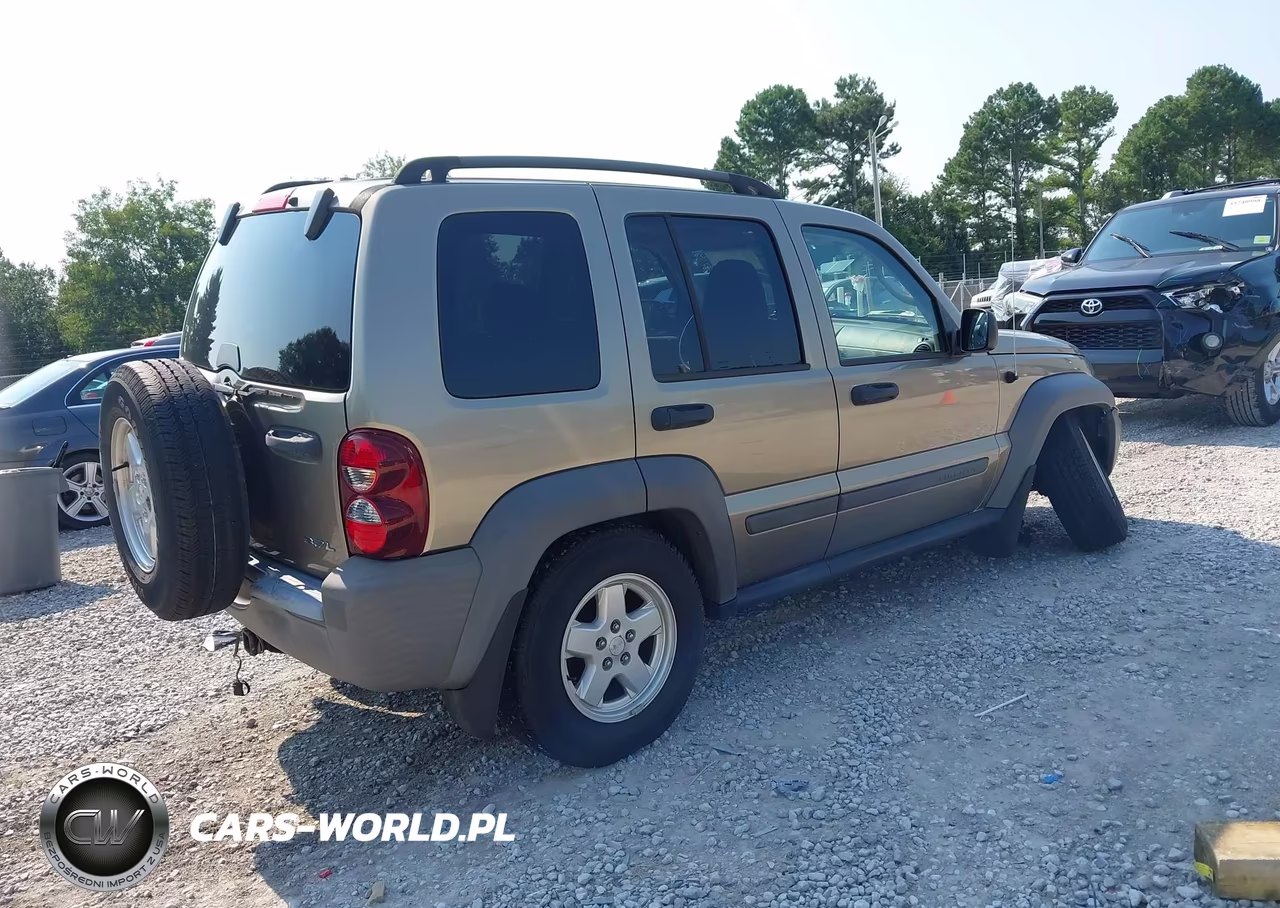 2006 Jeep Liberty Sport VIN:1J4GL48K36W176544 - 4