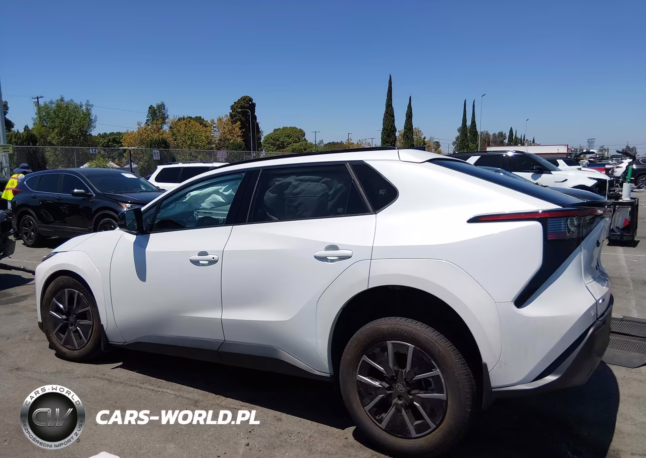 2026 Toyota Bz Xle Plus VIN:JTMBCAEB1TA004475 - 13