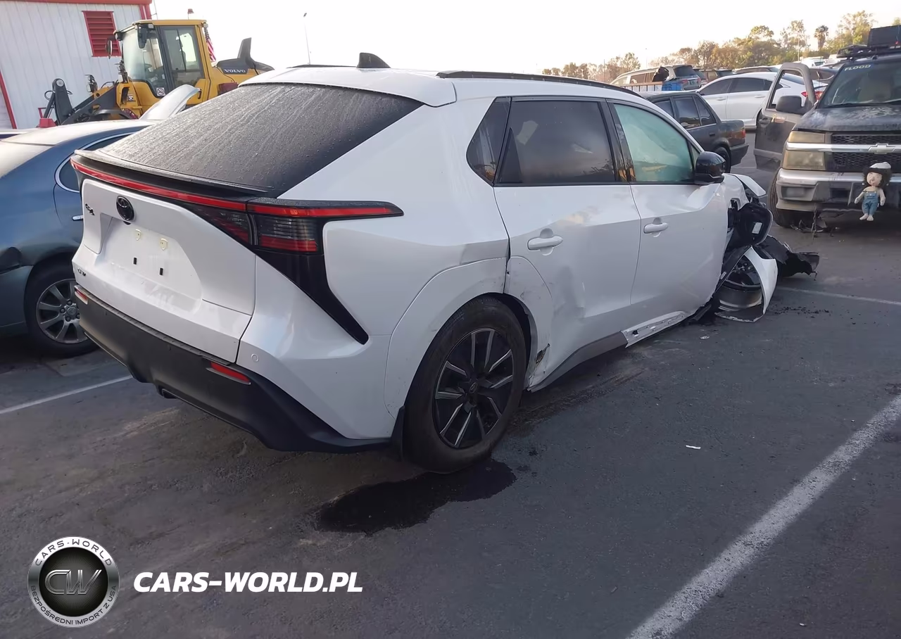 2026 Toyota Bz Xle Plus VIN:JTMBCAEB1TA004475 - 4