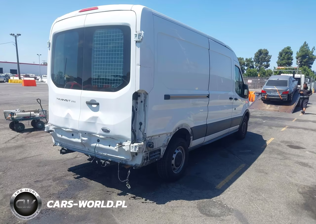 2016 Ford Transit-250 VIN:1FTYR2CM2GKB50550 - 4