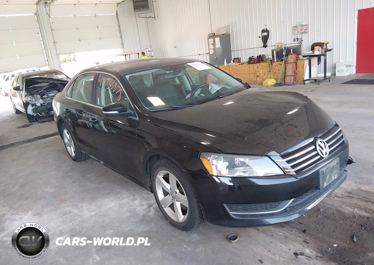2014 Volkswagen Passat Se VIN:1VWBH7A3XEC045792 - 1