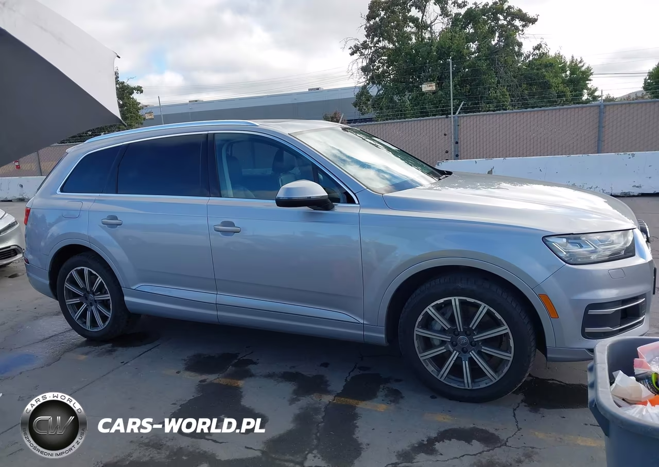 2017 Audi Q7 3.0T Premium VIN:WA1LAAF79HD001439 - 13
