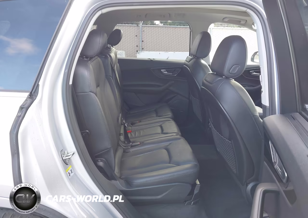 2017 Audi Q7 3.0T Premium VIN:WA1LAAF79HD001439 - 8