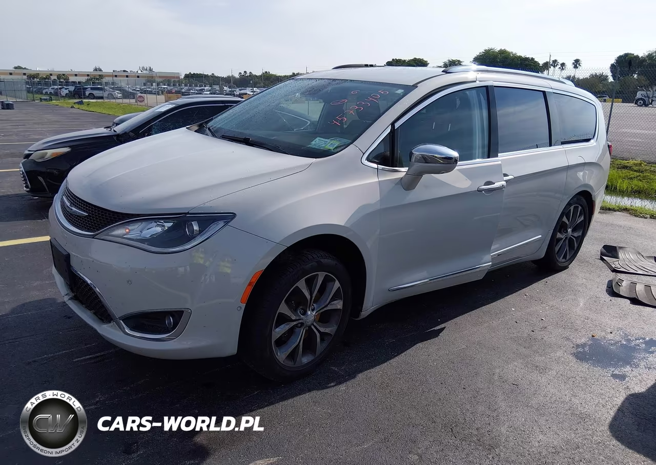 2017 Chrysler Pacifica Limited VIN:2C4RC1GGXHR584030 - 2