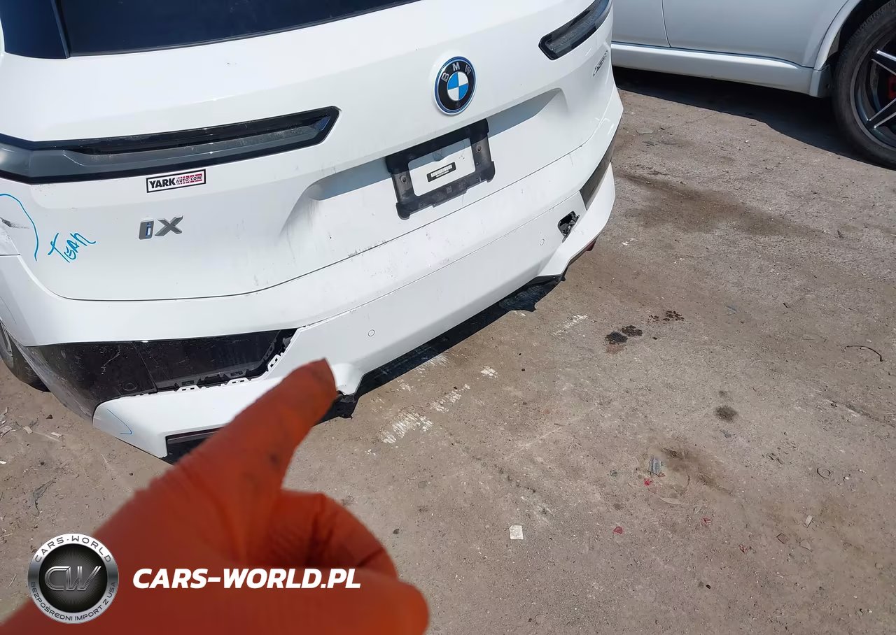2023 BMW Ix xDrive50 VIN:WB523CF04PCM48450 - 12